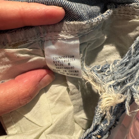 NWT Signature 8 Distressed jeans - Picture 9 of 12